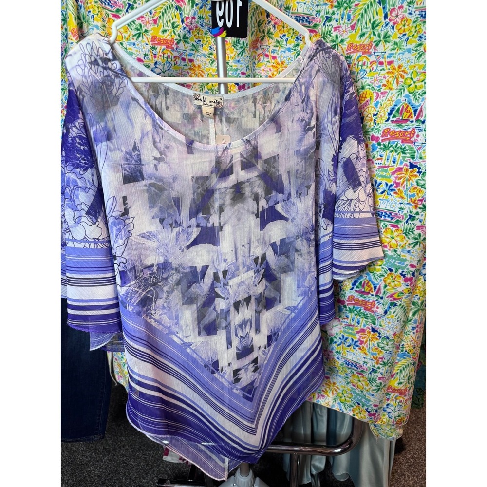 109 World Unity Woman Purple White Abstract Print Handkerchief Hem Poncho